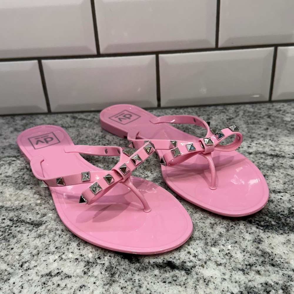 DV Dolce Vita Womens 9 Sunkissed‎ Jelly Sandals Pink Studded Bow Flip Flops Edgy